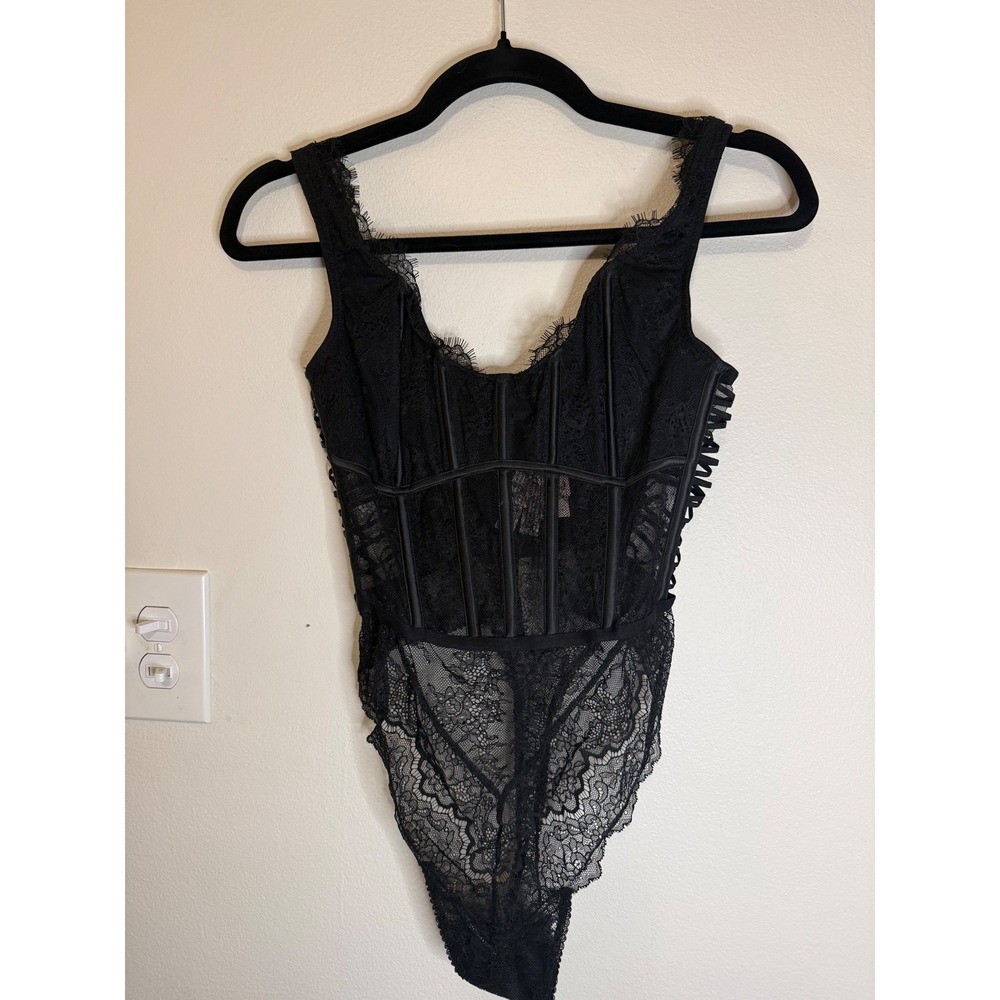 Victoria's Secret One Piece Boned Strappy Teddy Lace Bodysuit Black L NWT